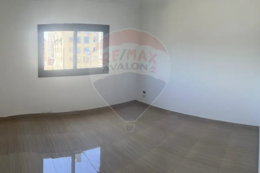 Apartment for sale 180 m Al-Mansheya (Al-Sayed Mohamed Karim St.)