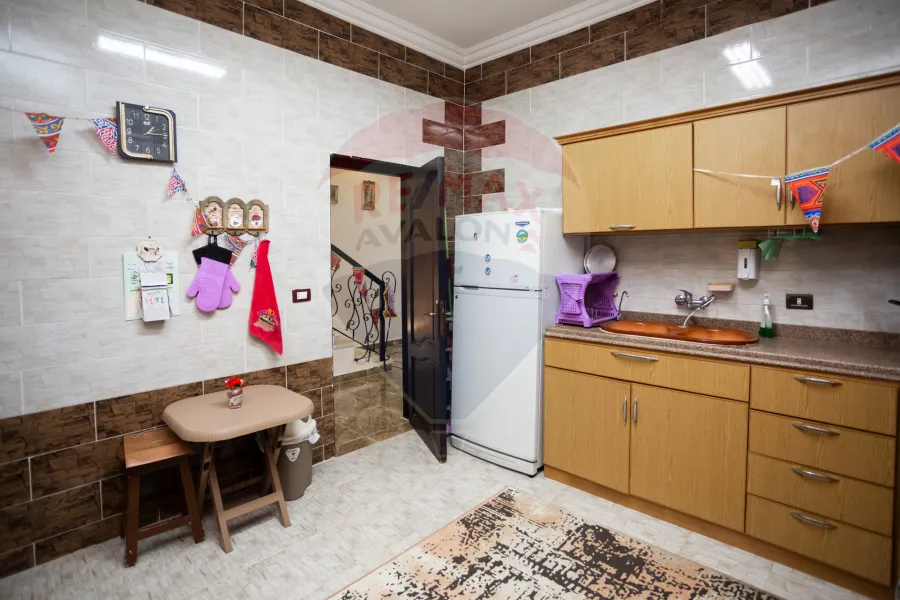 Villa for sale 470 m King mariout (behind Hilton King's Ranch Hotel)