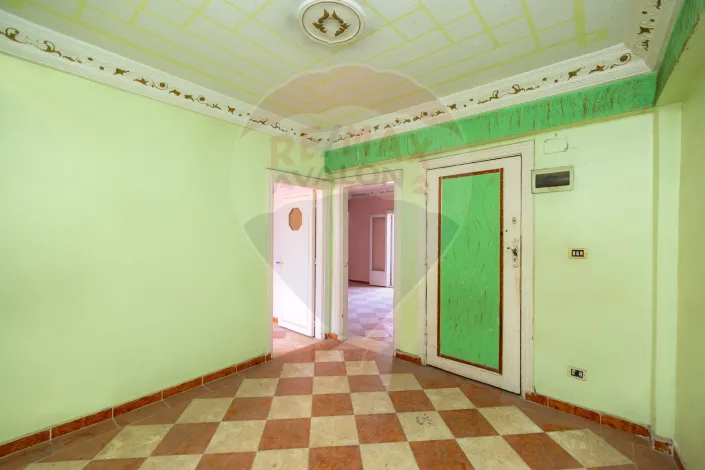 Apartment for sale in Victoria (steps from Abdel Salam Aref St. - and Taiba Hospital)