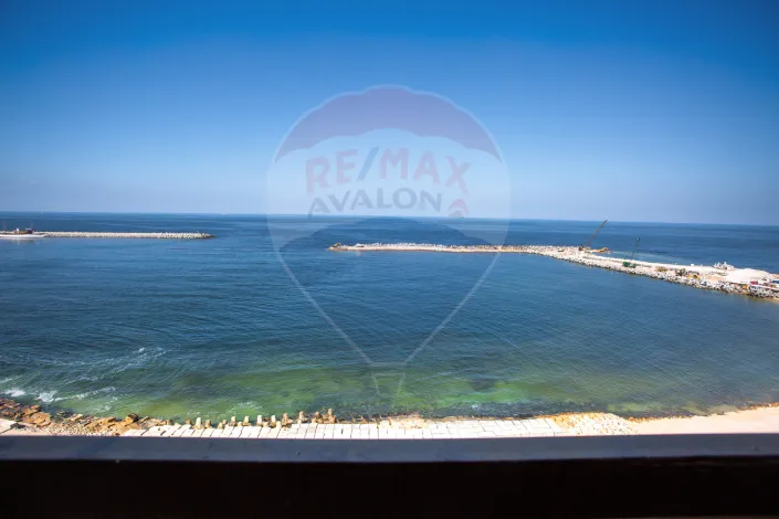 Apartment for sale 175 m Saraya (directly on the sea)