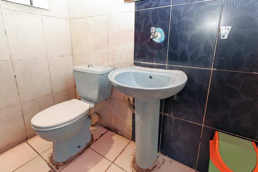 Shop for sale 80m Louran (2um from the sea)