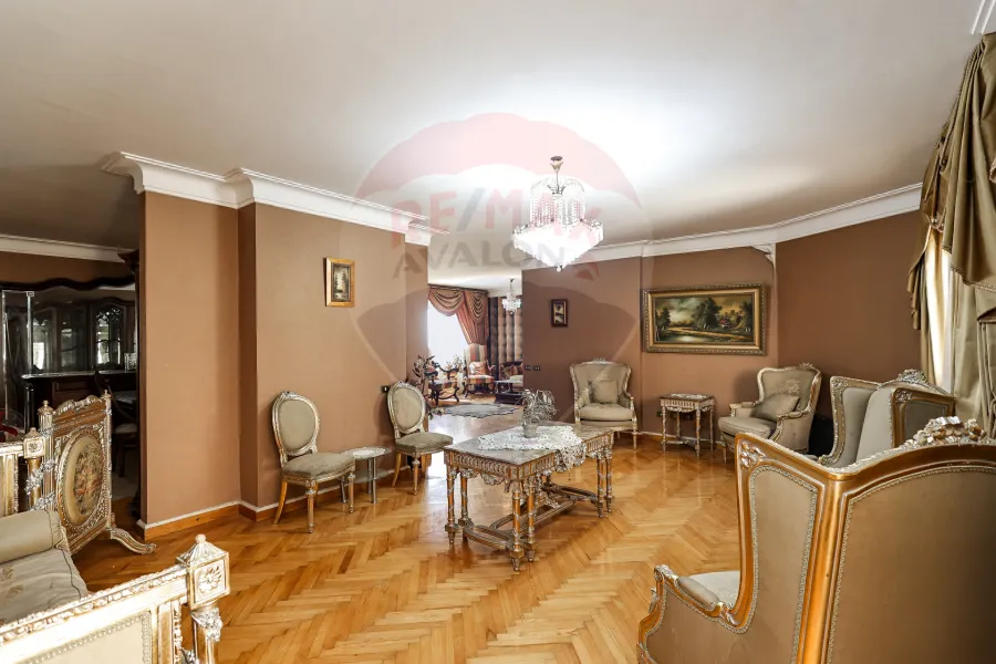 Apartment for rent furnished 244 m Saba Pasha (Seria Royal Plaza Towers)