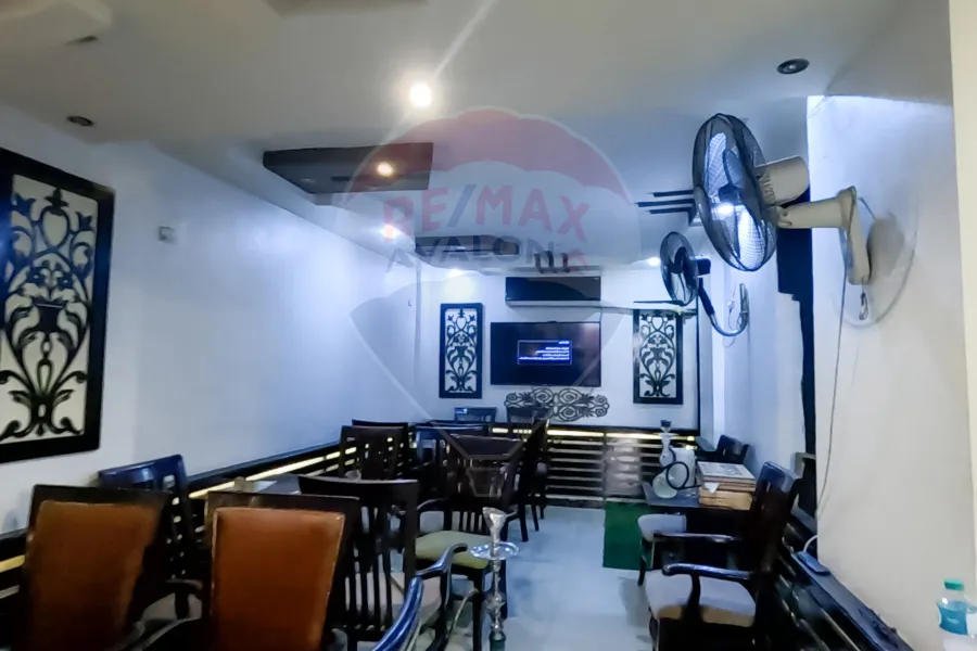 Equipped cafe for rent 220 m Al-Asafra (third number from the sea)