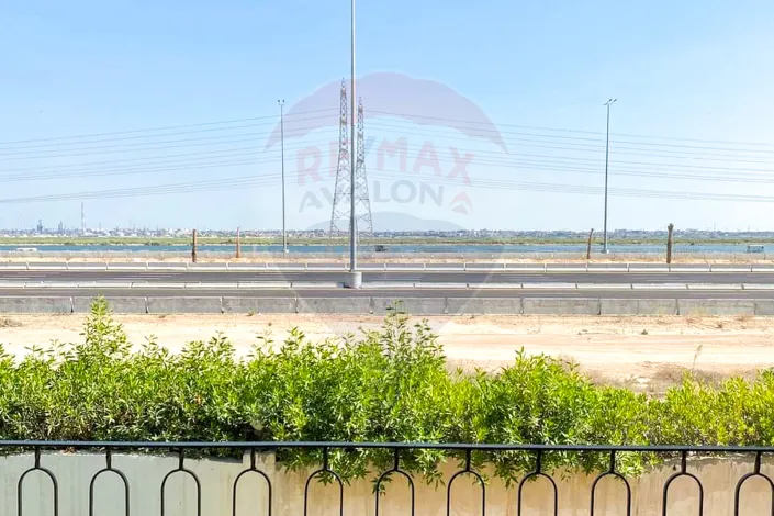 Town house villa for sale 185 m King Mariout (Alex west)
