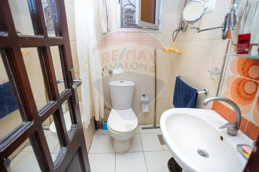 Apartment for sale 135 m Sidi Bishr (Branching from El-Isawy St)