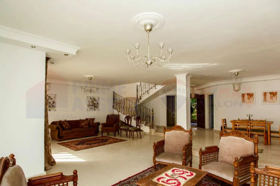 Twin House villa for sale 450 m King Mariout (Alex west - Antoniadis area)