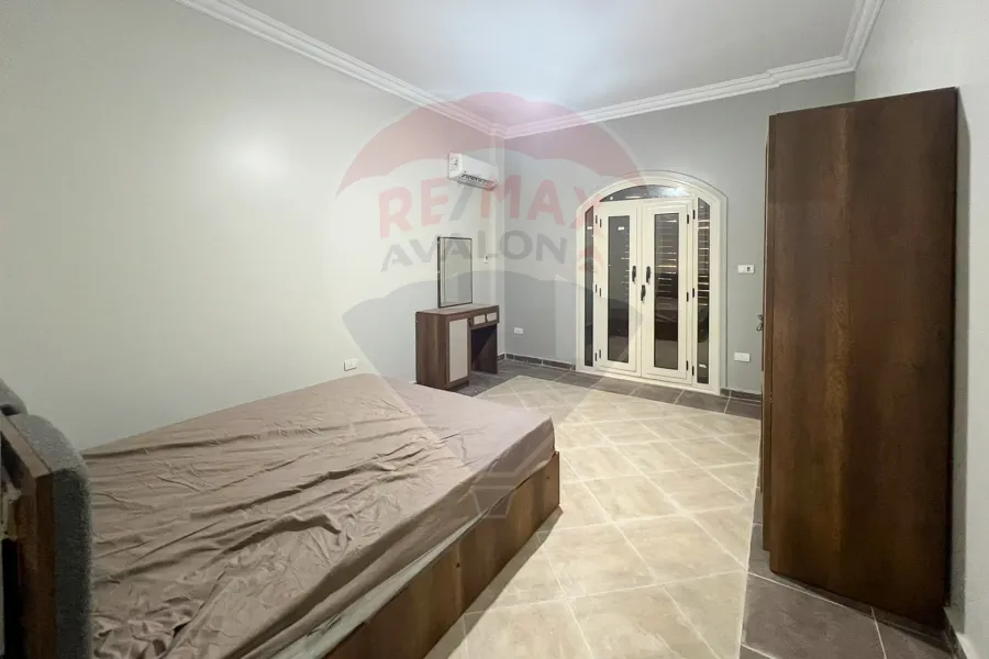 Standalone villa for sale 500 m King Mariout (Ganat Al Mohameen)