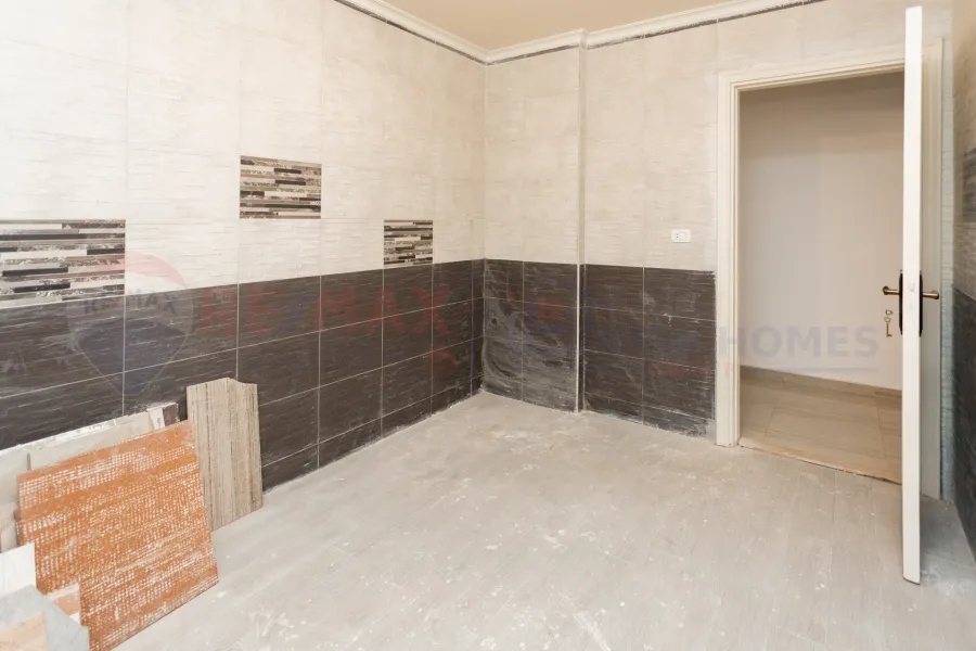 Apartment for sale 185 m New Smouha (Pharmicists towers)