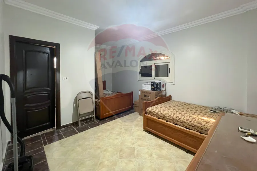 Standalone villa for sale 500 m King Mariout (Ganat Al Mohameen)