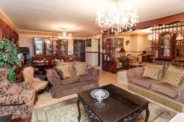 Apartment for sale 210 m Louran (Mahmoud Sedqy St)