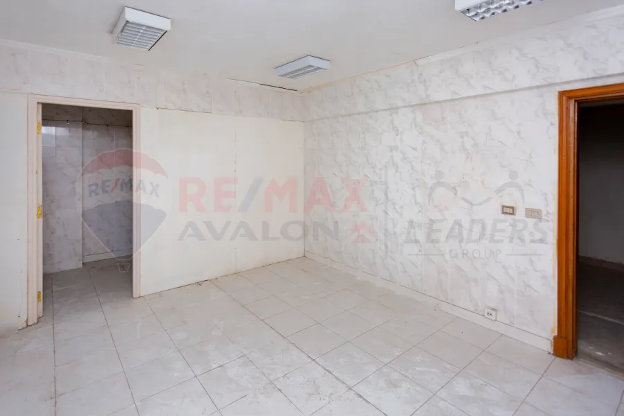 Apartment for sale 280 m Zizinia (directly on the sea)