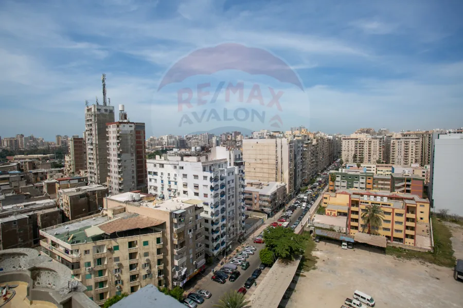 Penthouse for sale 465 m + 501 roof Smouha (Fawzi Moaz St - El-Lotus tower)