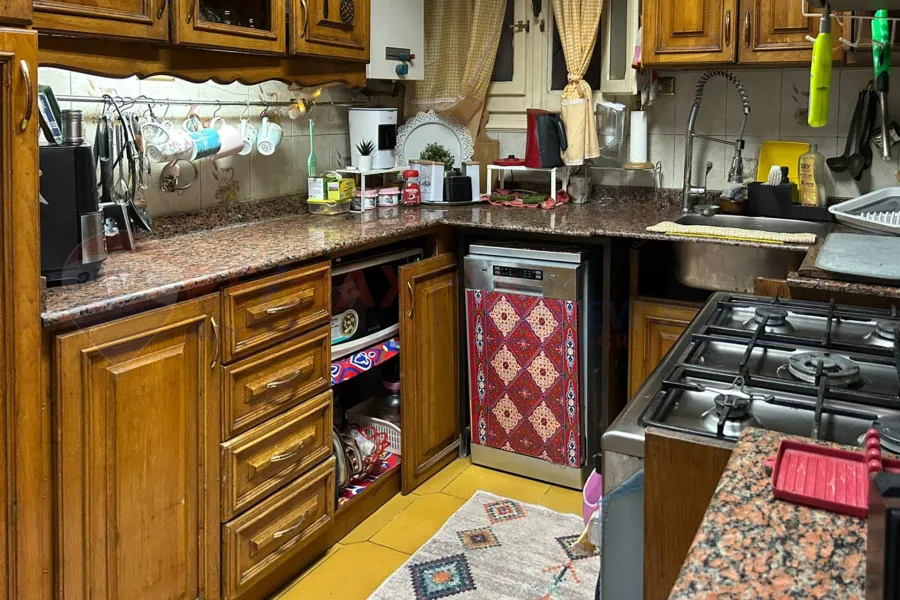 Apartment for sale 180 m Louran (Al-Iqbal St. directly on tram)