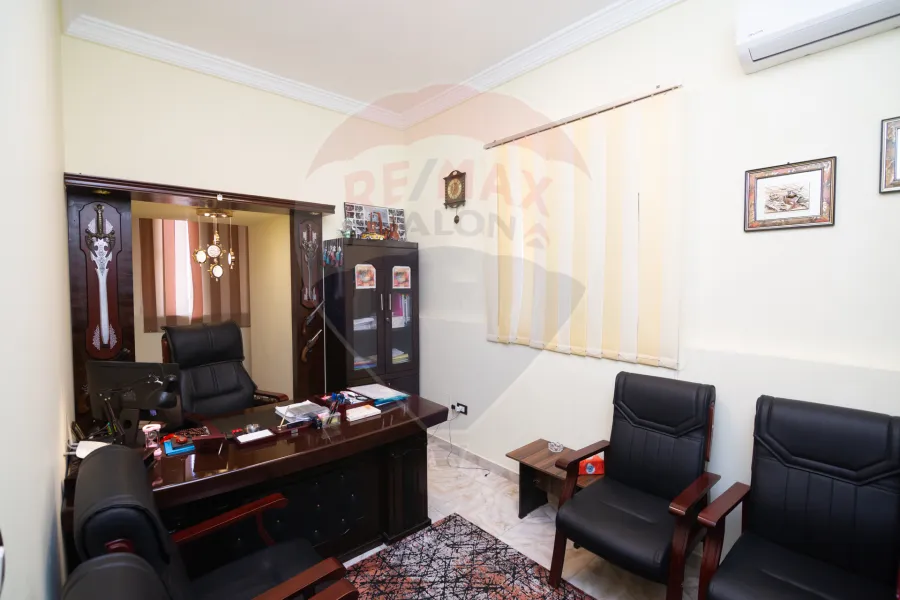 Administrative Apartmen for sale 200 m Camp Shizar (Omar Lotfy St. - Directly on the tram)