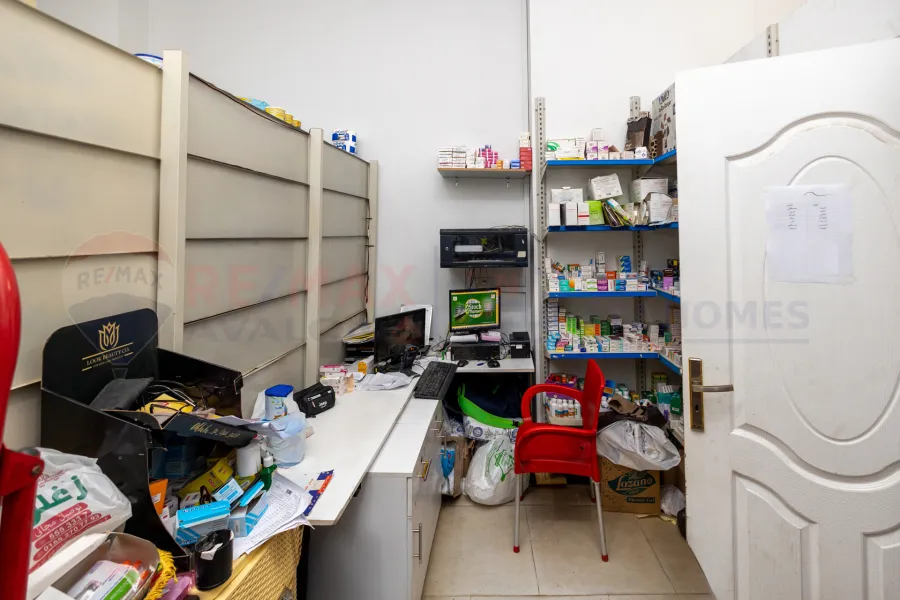 Pharmacy for sale 45 m Sidi Bishr (Khaled Ibn El Walid St.)