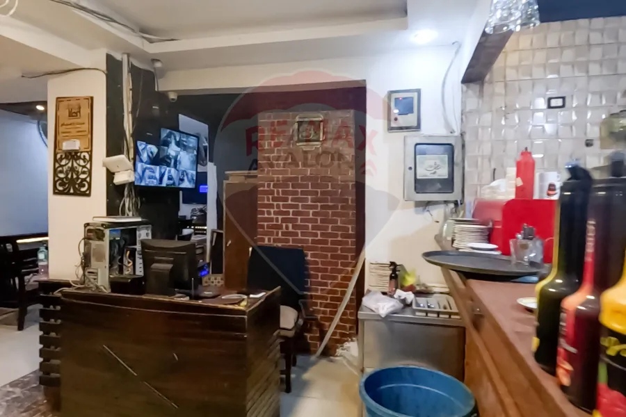 Equipped cafe for rent 220 m Al-Asafra (third number from the sea)
