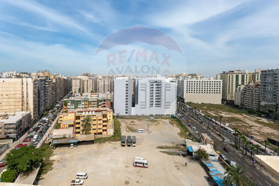 Penthouse for sale 465 m + 501 roof Smouha (Fawzi Moaz St - El-Lotus tower)