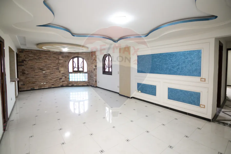Villa for sale 375 m Muharram Bek (villa district - next to Palm Hills)