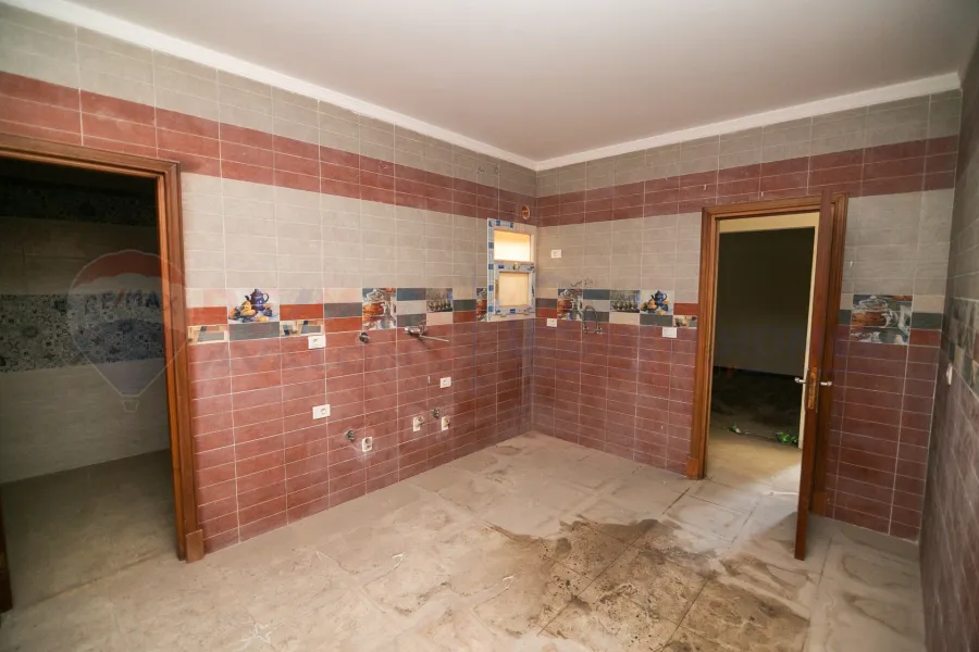 Apartment for sale 250 m Louran (Ibrahim Nasr St.)