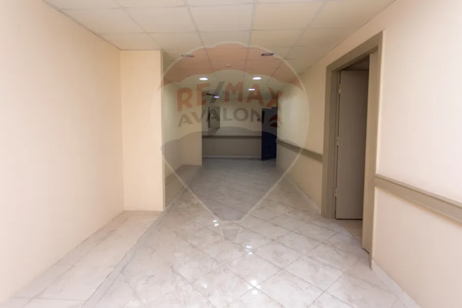 Administrative unit for rent 175 m smouha (Fawzy moaaz street)