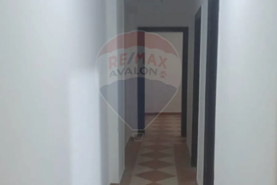 Apartment for sale 90 m, Gianaclis (in front of the American School)