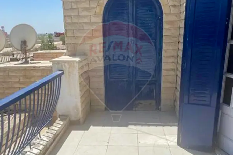شاليه للبيع (قرية اللوتس) 175 م