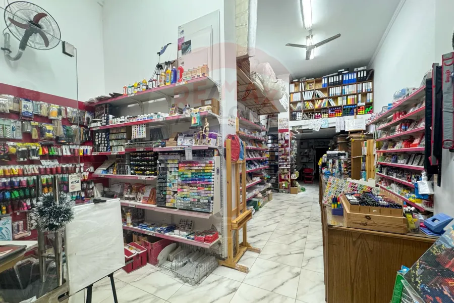 محل + صندرة للبيع  95 م سموحة (ش جامعة فاروس)