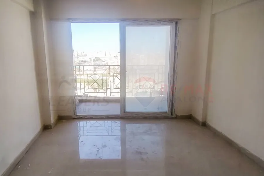 شقة للبيع 124 م سموحه (فيروزة)