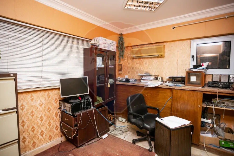 Administrative apartment for sale 177 m Louran (Abd El Salam Aref St)