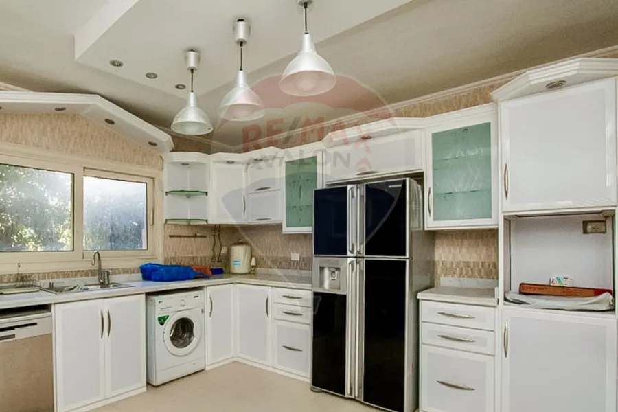 Twin house villa for sale 264 m King Mariout (Alex West)