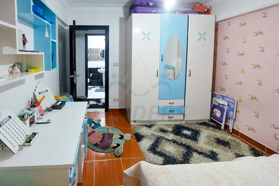 شقة للبيع 100 م سموحه (ش سيد فهمي)