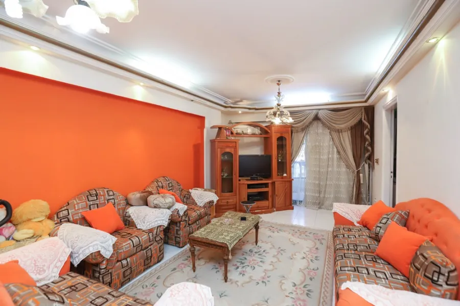 Apartment For Sale 185m Fleming ( El-Fath St. Directly on Tram Station)