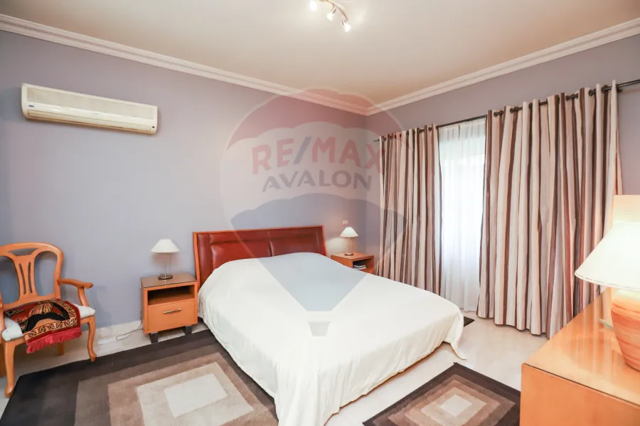 Palace for sale 3,000 m King Mariout (Qusor area)