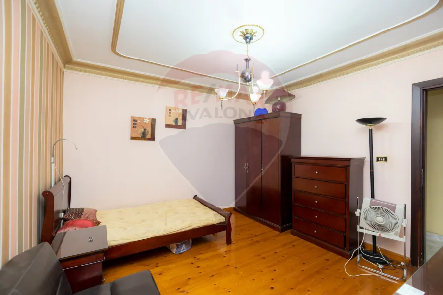 Apartment for sale 204 m gleem (Steps from Royal Jewelry Museum)
