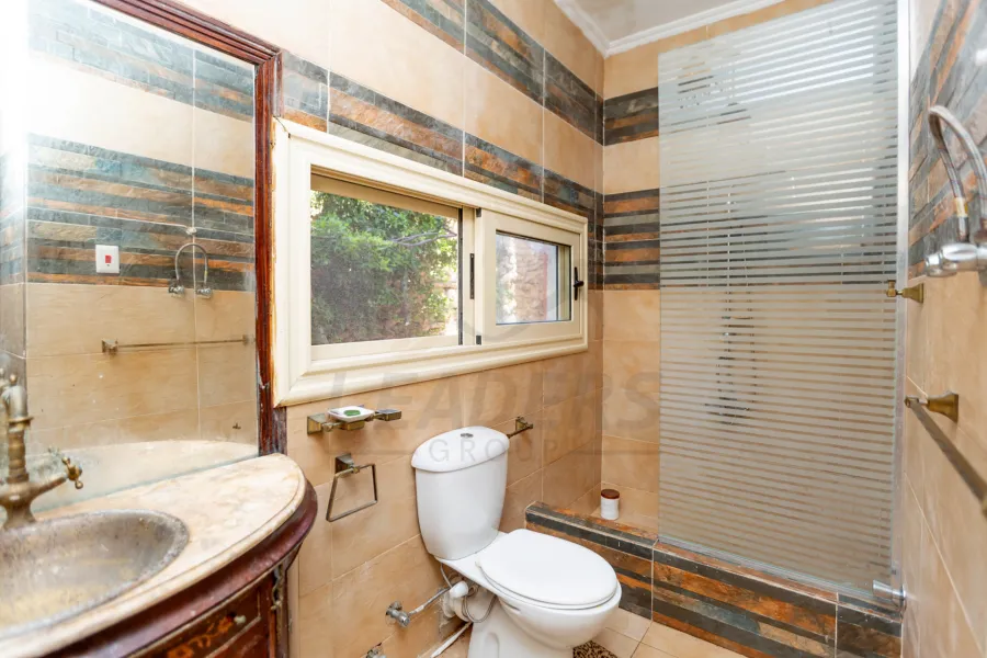 فيلا ستاند الون للايجار المفروش 1,150 م (قرية فيردنيا - الساحل)