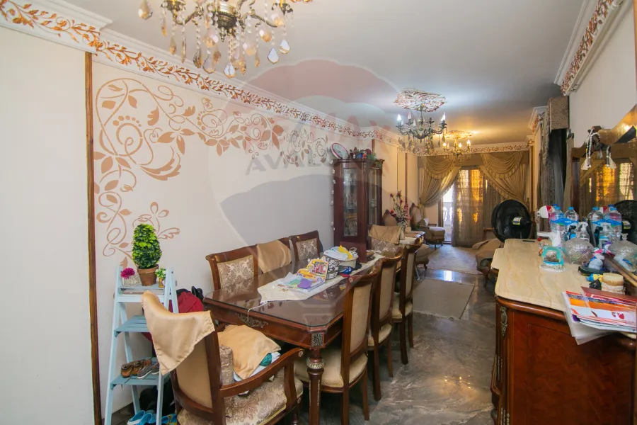 Apartment for sale 90 m Sporting (steps from the sea)