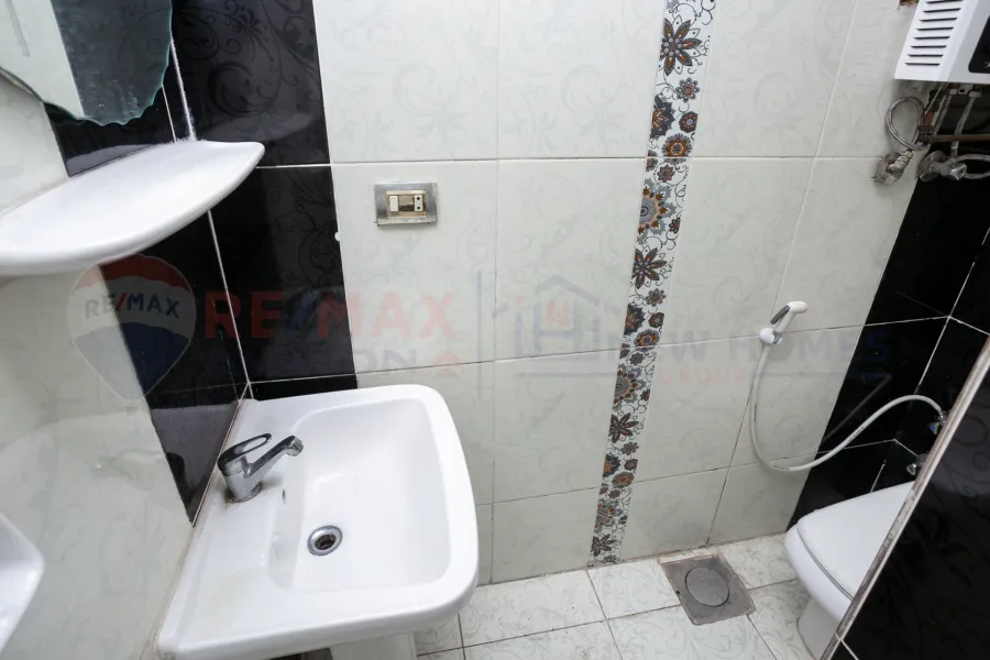 شقة للبيع 185 م وابور المياة (ش جلال الدين الدسوقي)