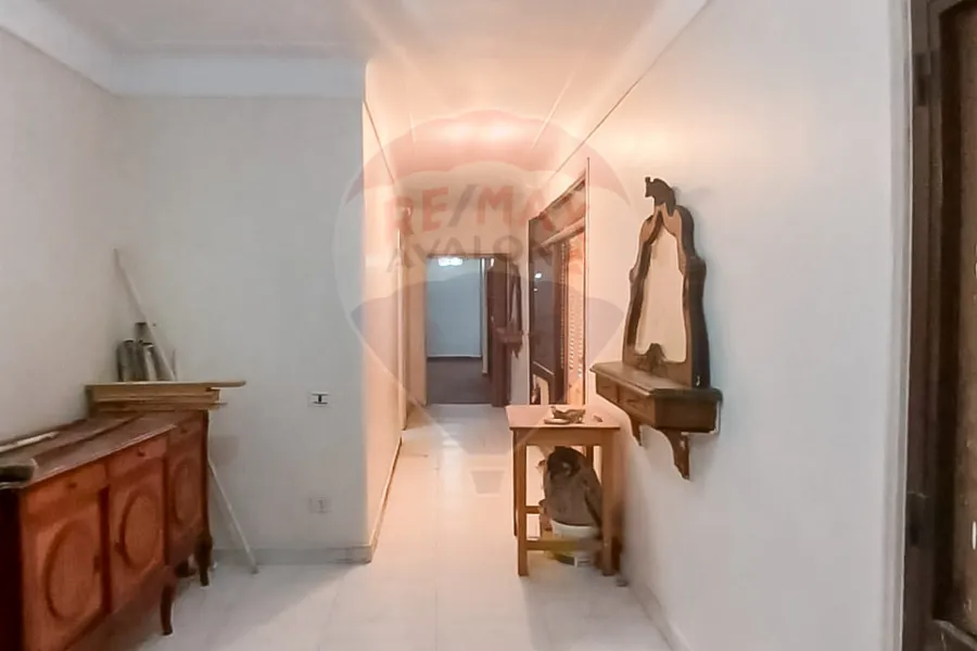 Apartment for rent 400 m Sporting (Port Said St.)