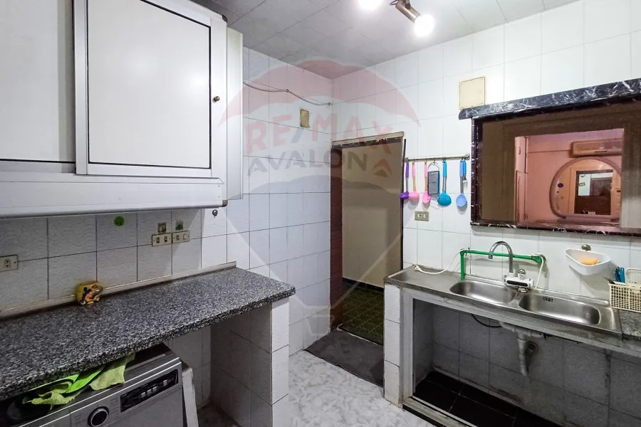 Furnished apartment for rent 180 m Kafr Abdo (near to Al-Limby garden)