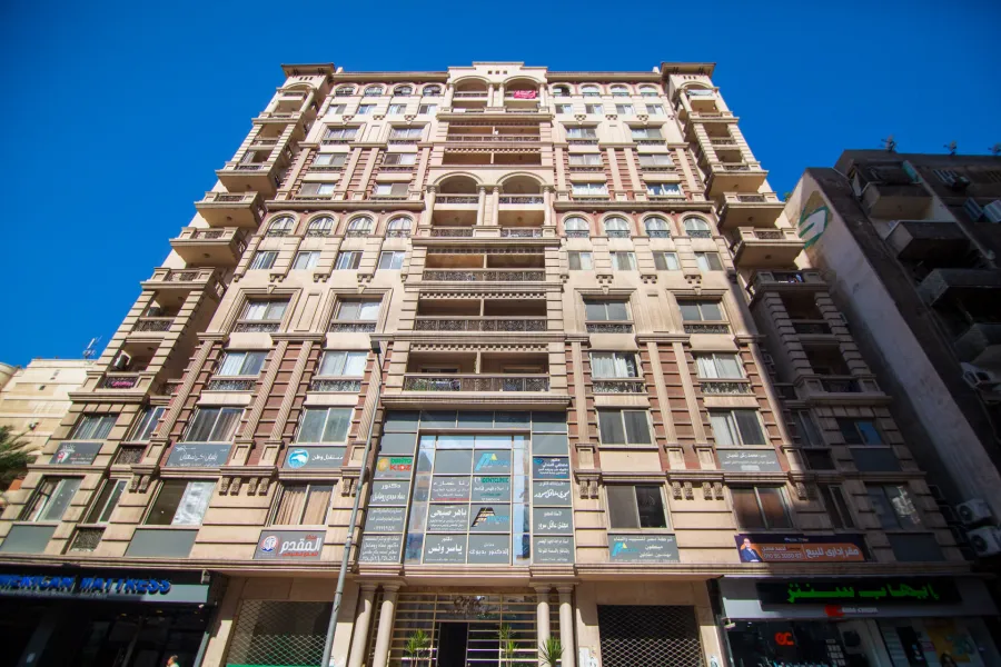 شقة للبيع 242 م جناكليس (عماره السلام انتربيلد )