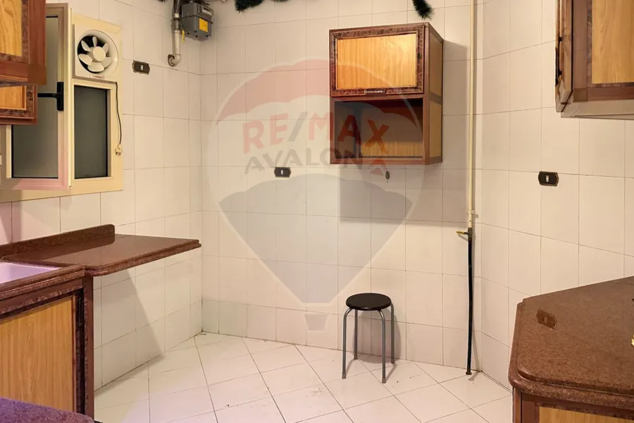Apartment for rent 125 m Zezenia (Riad Basha St)