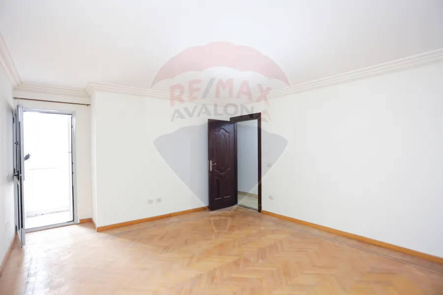 شقة للبيع 202 م سابا باشا (قصر المرغني)