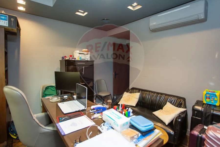 Apartment for rent 190 m Smouha (Albert Al-Awal st. - brand building)