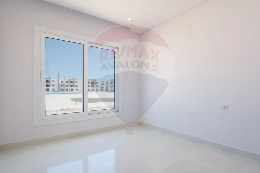 شالية للبيع الساحل (سي فيو) - 120 م