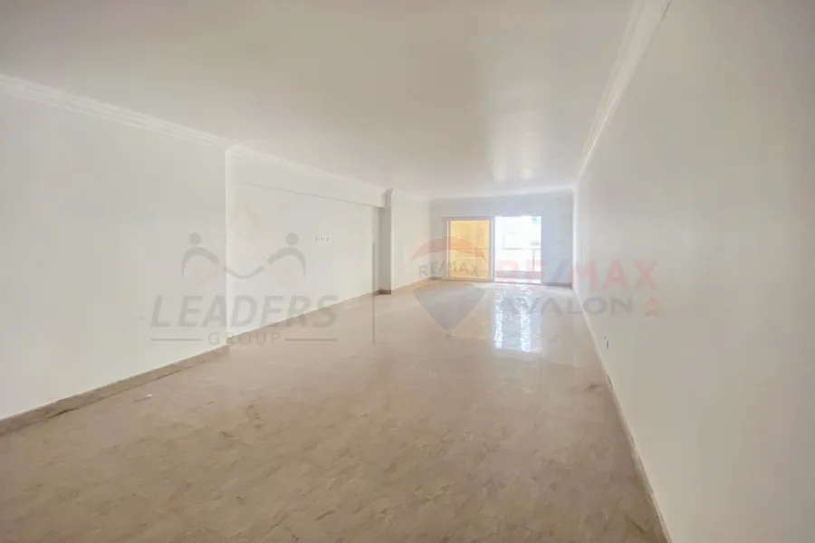 شقة للايجار 202 م سموحه (جراند فيو)