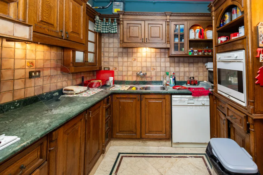 Apartment for sale 208 m Louran (Mohamed Ezz Al Arab St.)