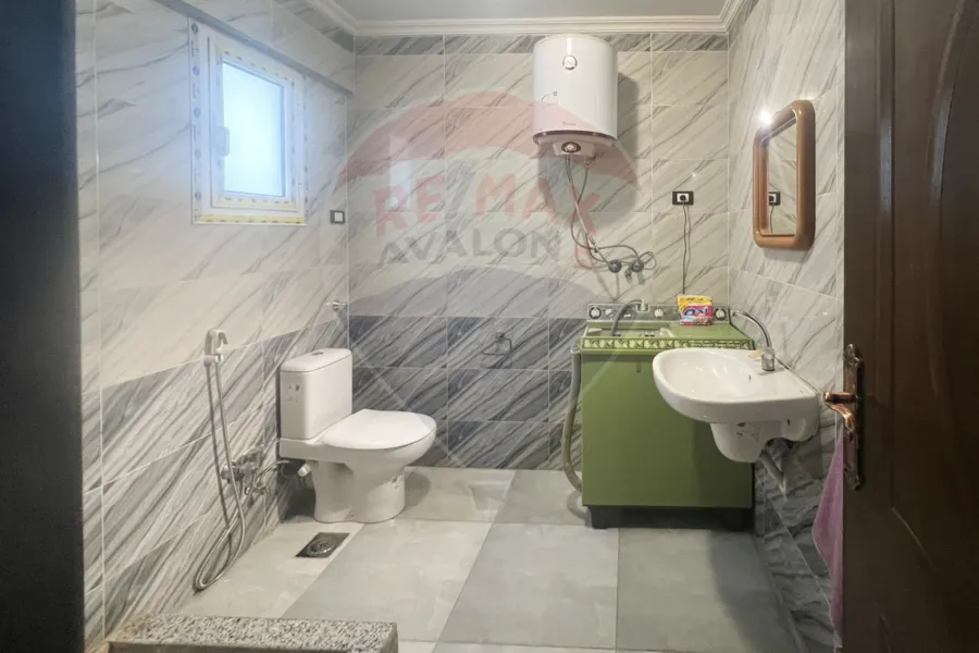 شقة للإيجار المفروش 167 م سموحة (محور المحمودية)