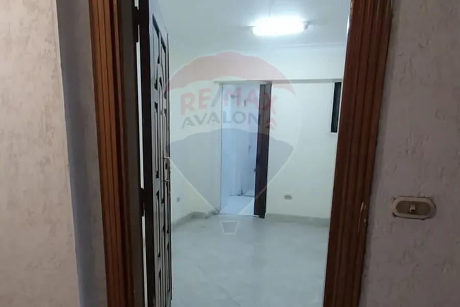 Administrative unit for rent 50 m Sporting (Delta St.