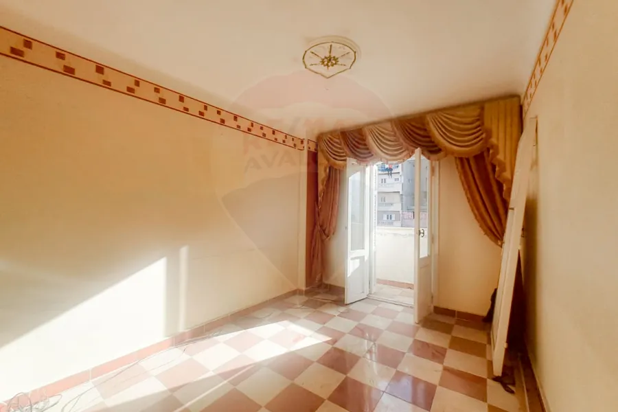 Apartment for sale 100 m Sidi Bishr ( steps from Gamal Abdel-Naser st. )