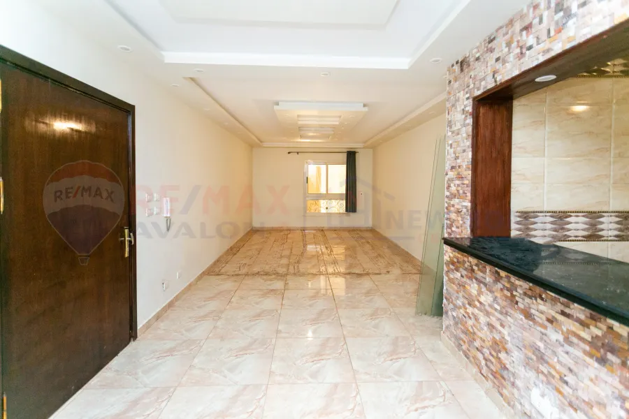 شقة للبيع 189 م سموحة (كومباوند الاتحادية)